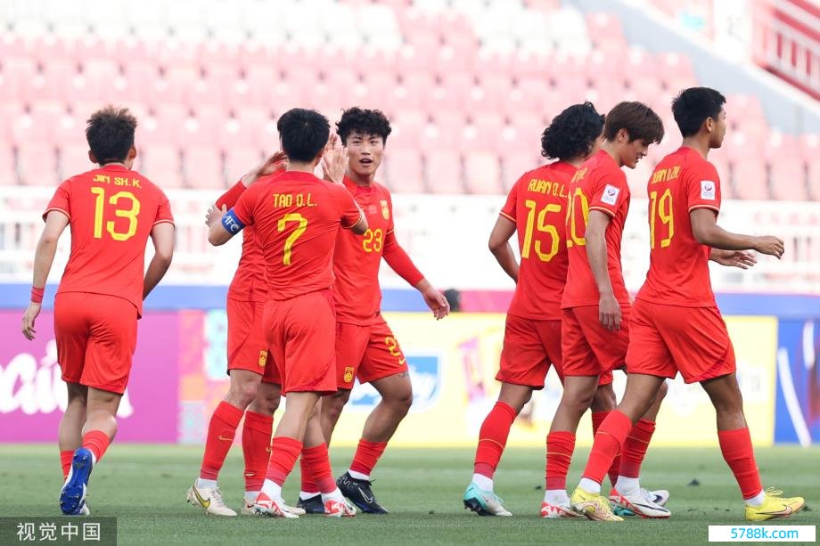 [图]U23亚洲杯-谢文能破门 中国队2-1阿联酋取首胜